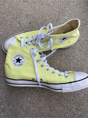 Converse All Star High-Top Sneakers in Pale Yellow